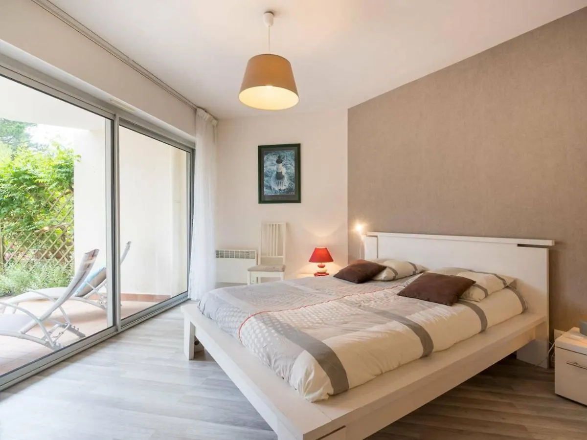 Carnac: Bel Appartement 69M², 3 Pieces, 6 Pers, Wifi, A 500M Des Plages - Parking & Petit Animal Accepte - Fr-1-477-4 0*, Carnac