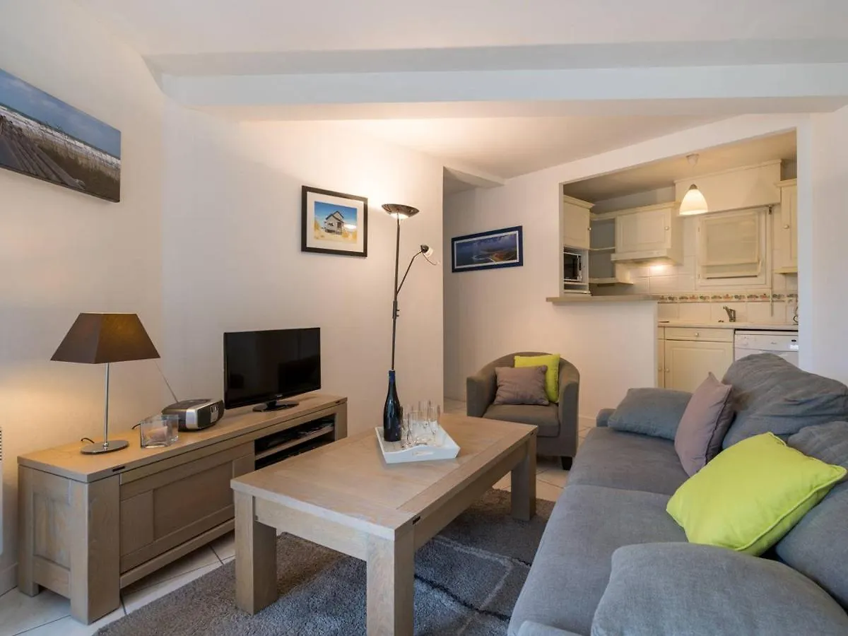 Carnac: Bel Appartement 69M², 3 Pieces, 6 Pers, Wifi, A 500M Des Plages - Parking & Petit Animal Accepte - Fr-1-477-4 France